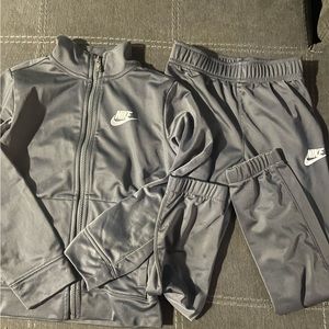 Boys Nike tracksuit size 7